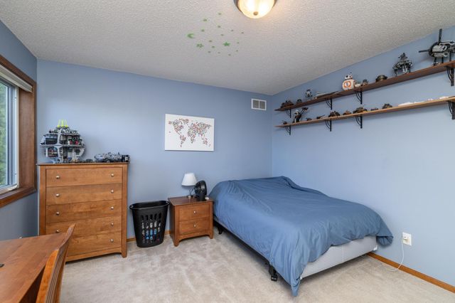 19305 Embers Avenue, Farmington, MN 55024