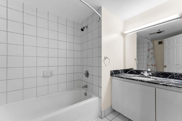 170 Tremont St 1501, Boston, MA 02111