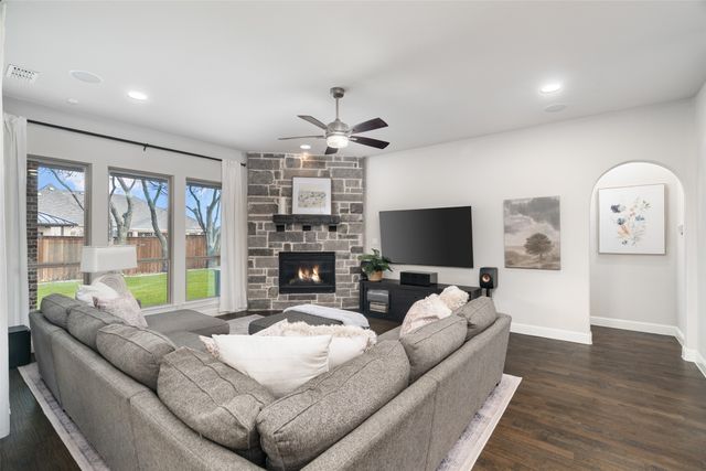 921 Moorland Pass Drive, Prosper, TX 75078