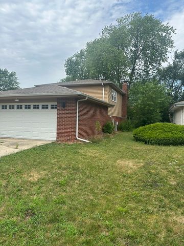 562 Willow Road, Matteson, IL 60443