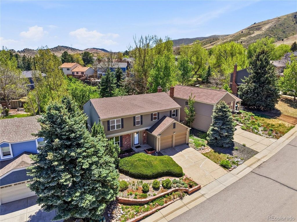 206 Defrance Way, Golden, CO 80401