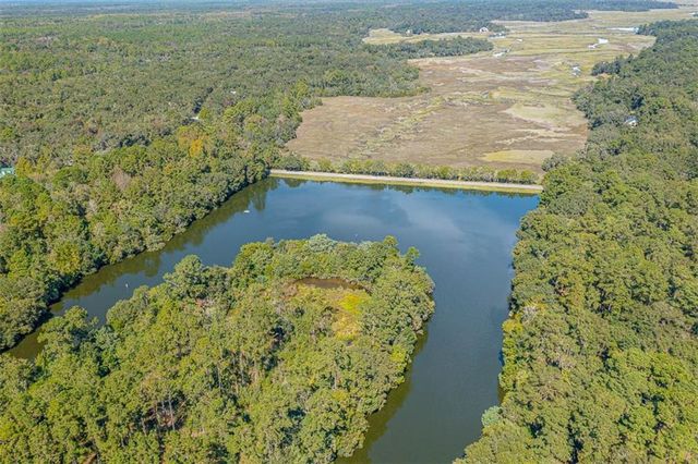 1288 Old Cane Mill Drive SE, Darien, GA 31305