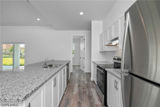 1515 Nelson RD N, Cape Coral, FL 33993