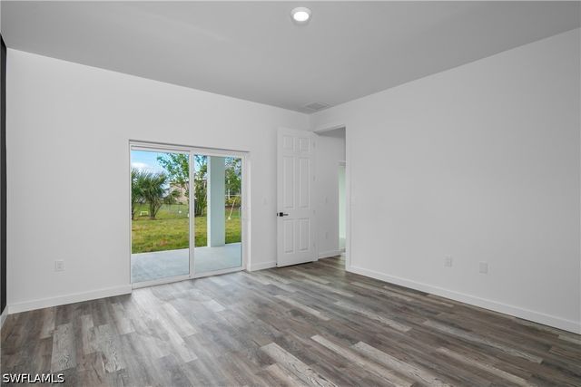 1515 Nelson RD N, Cape Coral, FL 33993