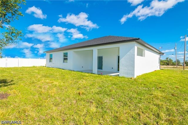 1515 Nelson RD N, Cape Coral, FL 33993
