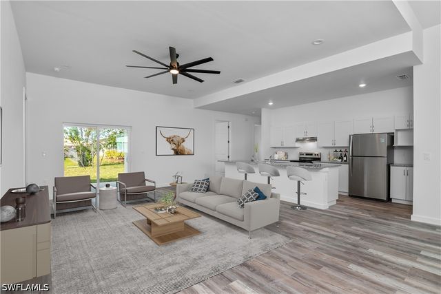 1515 Nelson RD N, Cape Coral, FL 33993