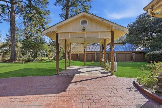 6113 Moss Side Ln, Baton Rouge, LA 70808