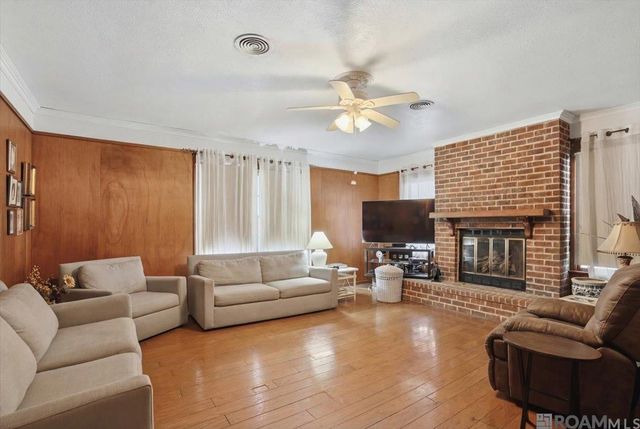 6113 Moss Side Ln, Baton Rouge, LA 70808