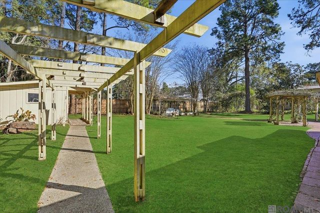 6113 Moss Side Ln, Baton Rouge, LA 70808