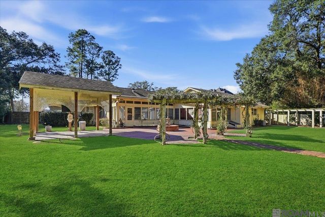 6113 Moss Side Ln, Baton Rouge, LA 70808