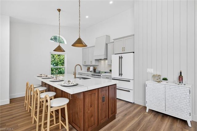 10987 Fieldfair DR, Naples, FL 34119