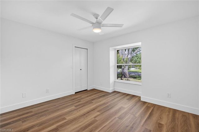 10987 Fieldfair DR, Naples, FL 34119