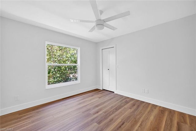 10987 Fieldfair DR, Naples, FL 34119