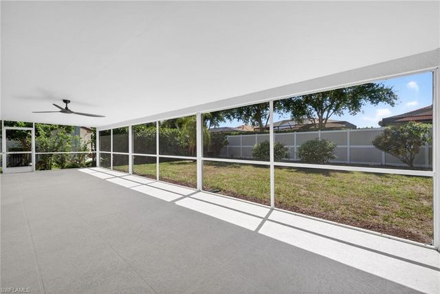 10987 Fieldfair DR, Naples, FL 34119