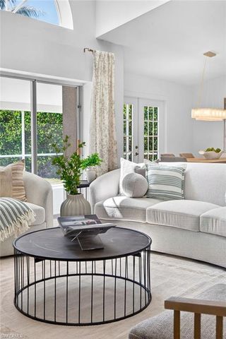 10987 Fieldfair DR, Naples, FL 34119