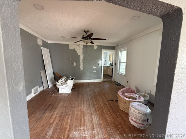 832 N College Avenue, Tulsa, OK 74110