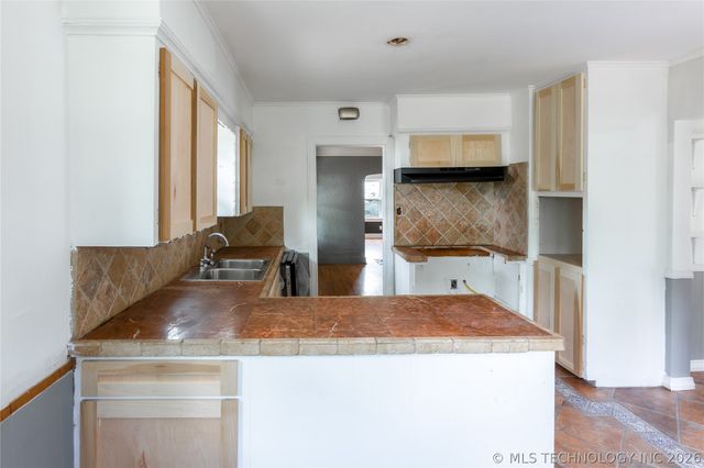 832 N College Avenue, Tulsa, OK 74110