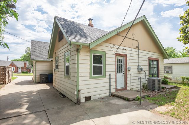 832 N College Avenue, Tulsa, OK 74110