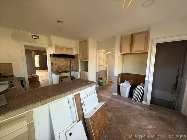 832 N College Avenue, Tulsa, OK 74110