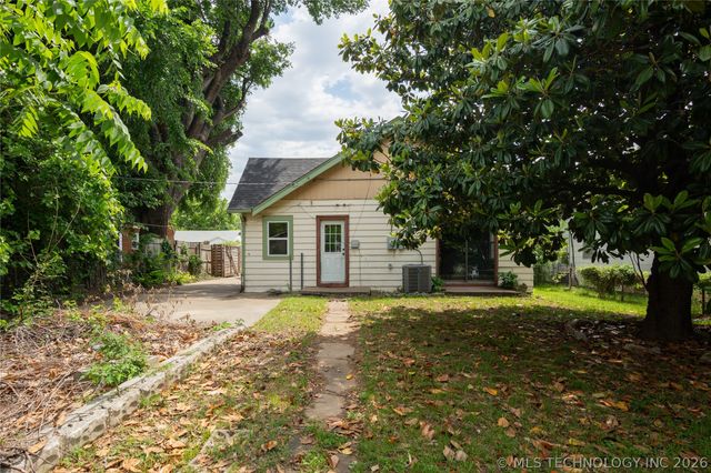 832 N College Avenue, Tulsa, OK 74110
