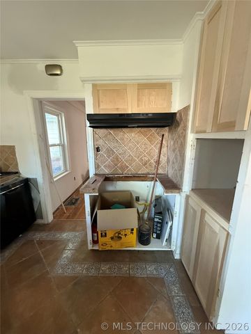 832 N College Avenue, Tulsa, OK 74110