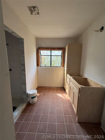 832 N College Avenue, Tulsa, OK 74110