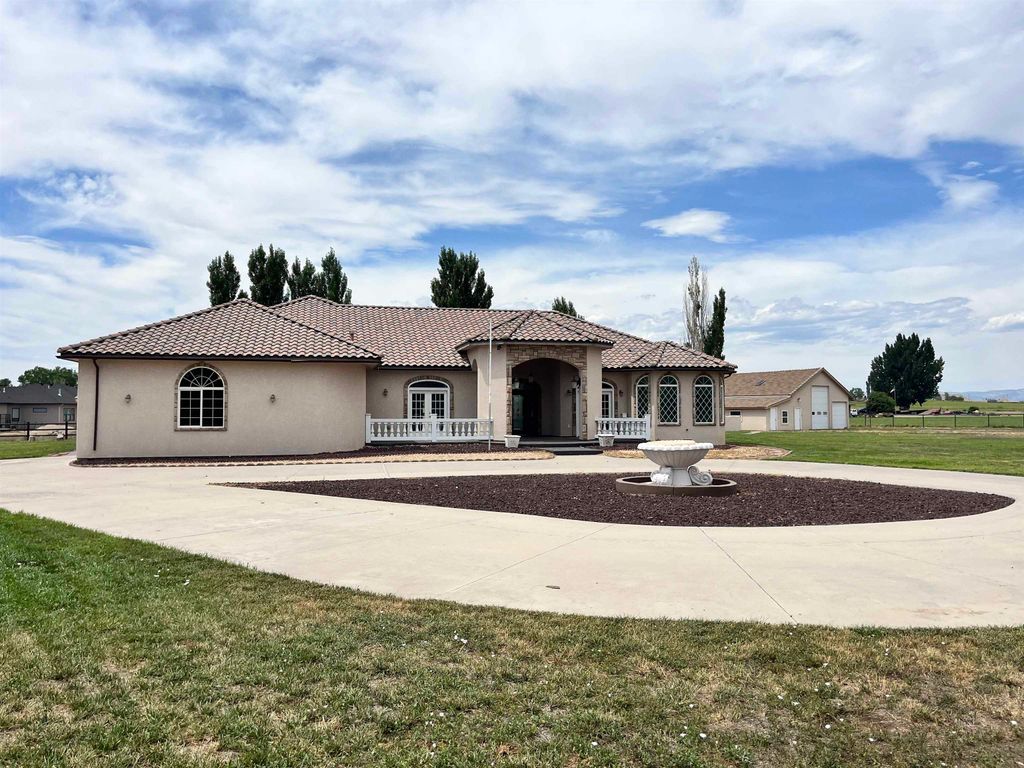 1630 La Mesa Court, Fruita, CO 81521
