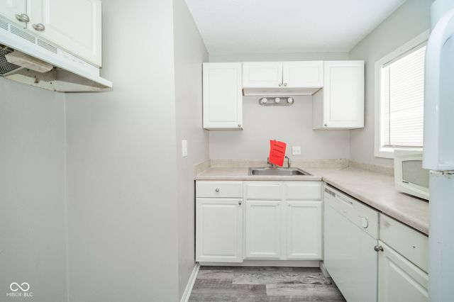 3148 Keswick Road, Indianapolis, IN 46222