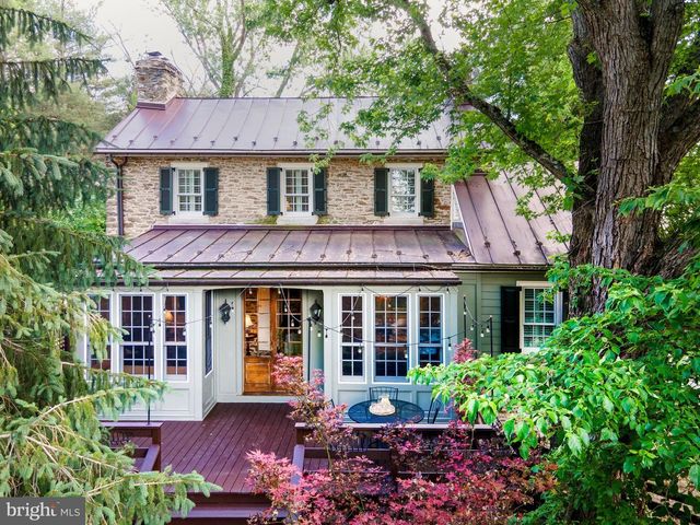 406 E WASHINGTON ST, Middleburg, VA 20117