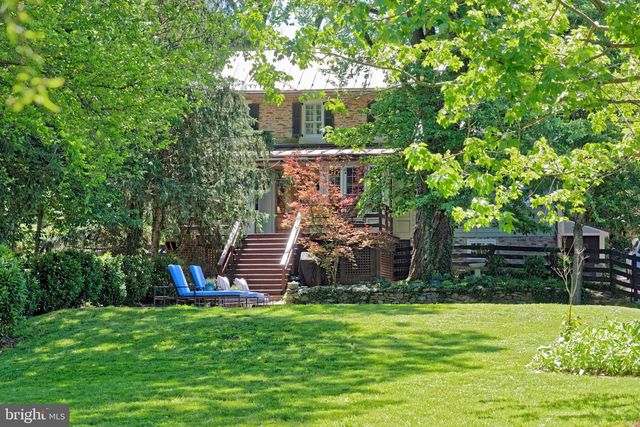 406 E WASHINGTON ST, Middleburg, VA 20117