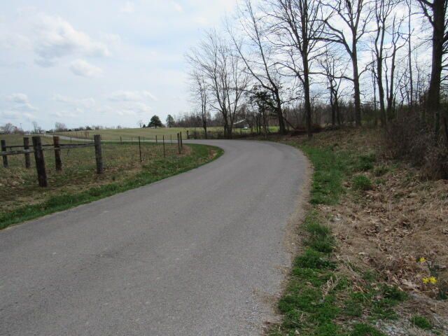 1011 Ed Padgett Road, Waynesburg, KY 40489