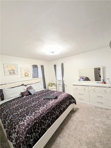 206 Avenue E Avenue, Rochester, NY 14615