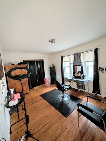 206 Avenue E Avenue, Rochester, NY 14615