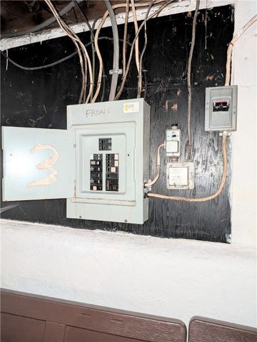 206 Avenue E Avenue, Rochester, NY 14615