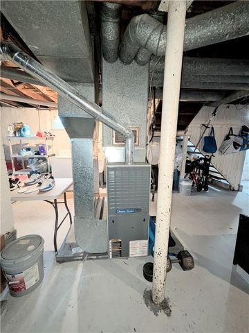 206 Avenue E Avenue, Rochester, NY 14615