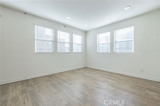 12800 N Watt Lane D, Sylmar (los Angeles), CA 91342