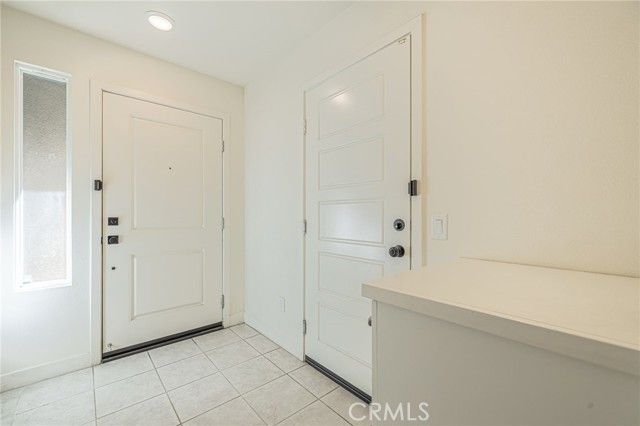 12800 N Watt Lane D, Sylmar (los Angeles), CA 91342