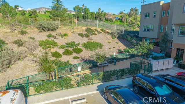 12800 N Watt Lane D, Sylmar (los Angeles), CA 91342