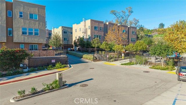 12800 N Watt Lane D, Sylmar (los Angeles), CA 91342