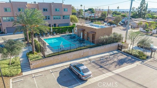 12800 N Watt Lane D, Sylmar (los Angeles), CA 91342