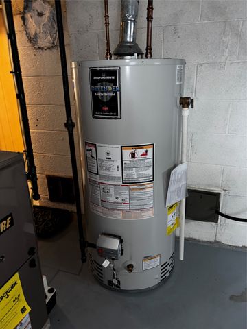 1014 POTOMAC Avenue, Millcreek, PA 16505