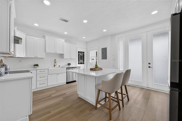 317 W KING ST, Orlando, FL 32804