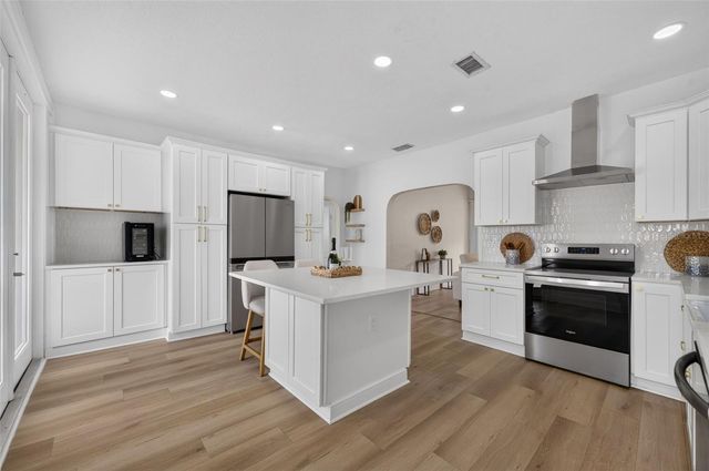 317 W KING ST, Orlando, FL 32804