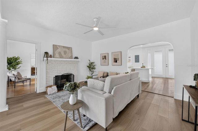 317 W KING ST, Orlando, FL 32804