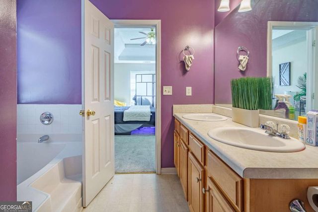 6869 Fireside Lane, Atlanta, GA 30349