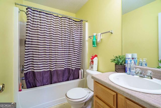 6869 Fireside Lane, Atlanta, GA 30349