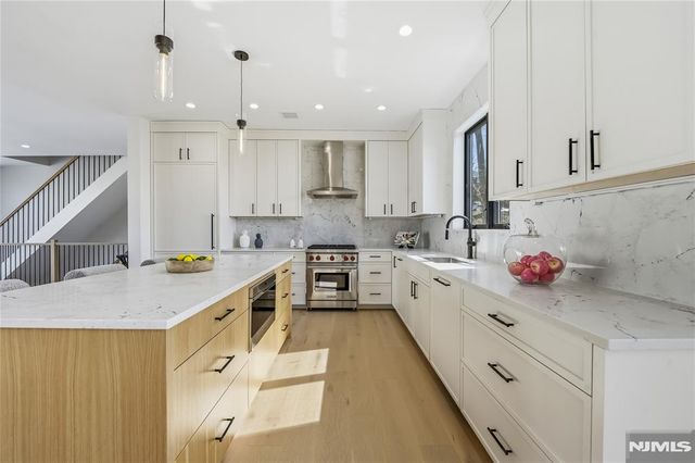 401 B Grand Avenue 401 B, Leonia, NJ 07605