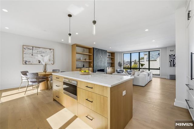 401 B Grand Avenue 401 B, Leonia, NJ 07605