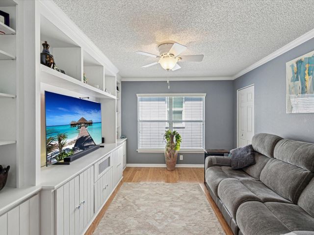 11342 HOLLANDER AVENUE, Hudson, FL 34667