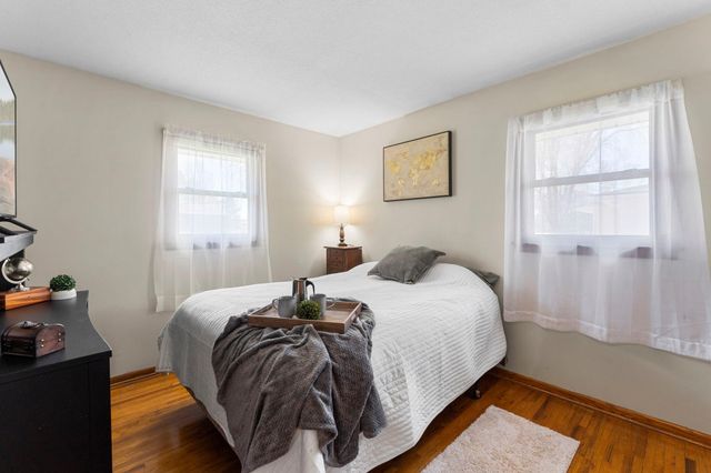 436 4th Avenue NW, Cambridge, MN 55008